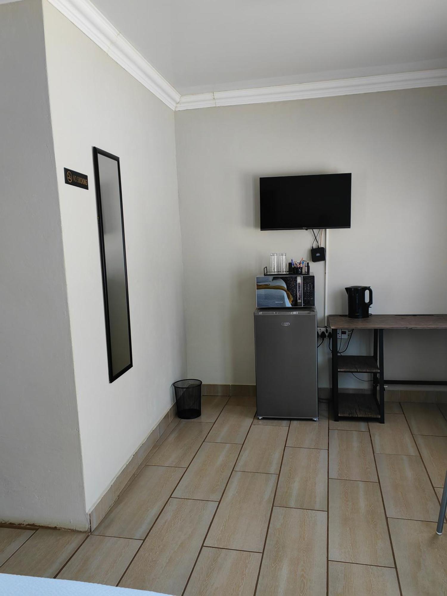 Back Of The Moon Guesthouse Kuruman Exterior photo