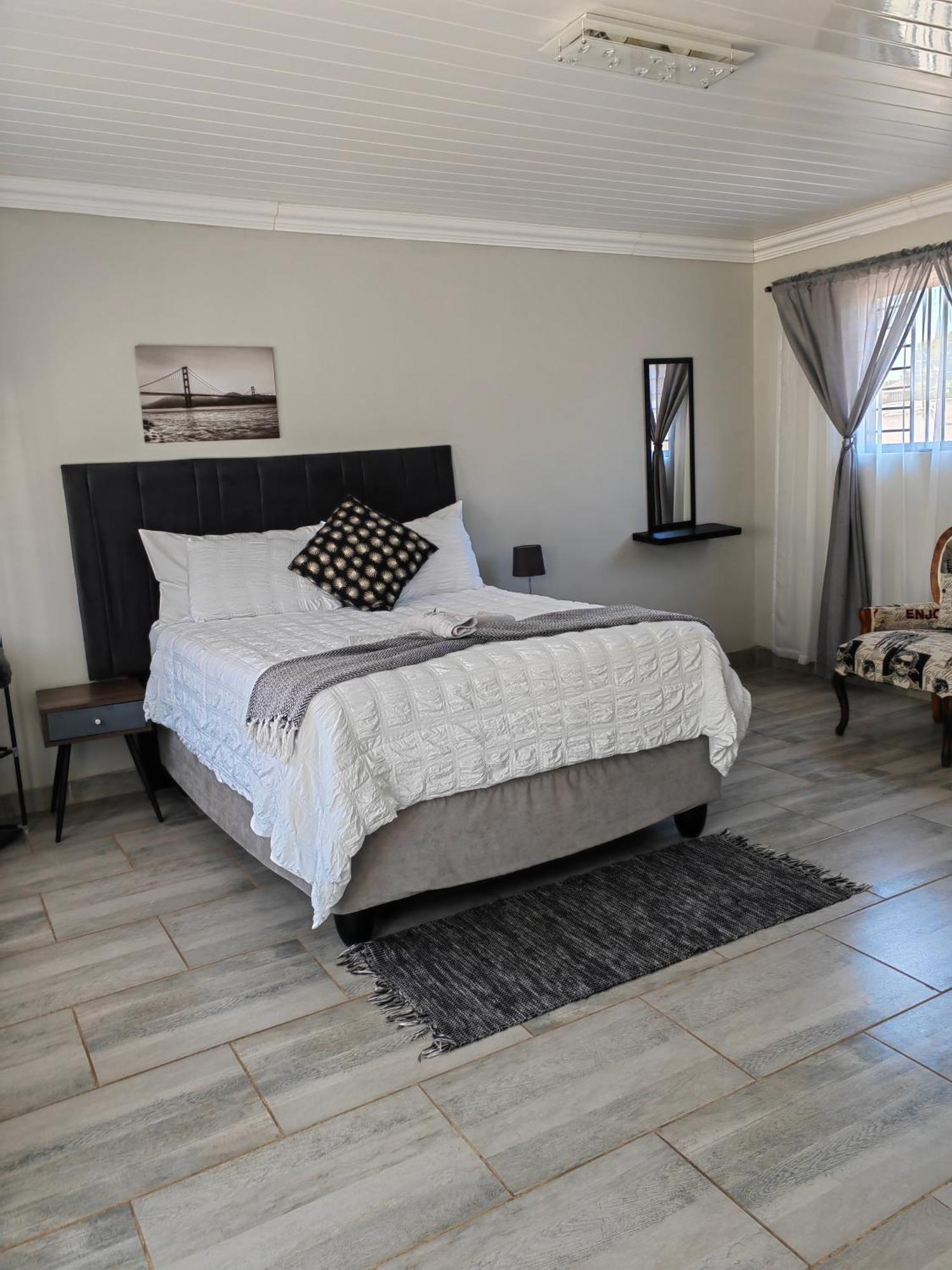 Back Of The Moon Guesthouse Kuruman Exterior photo