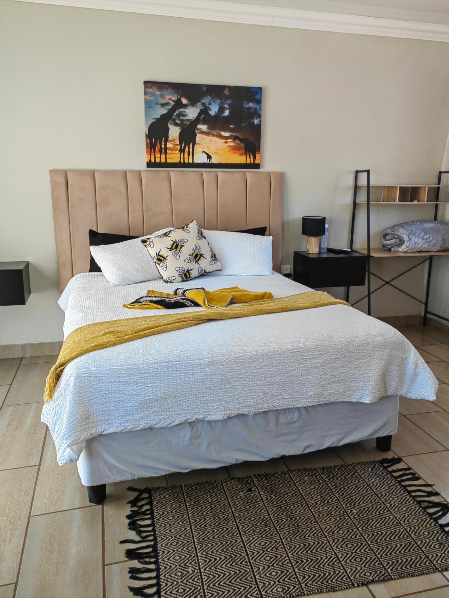Back Of The Moon Guesthouse Kuruman Exterior photo